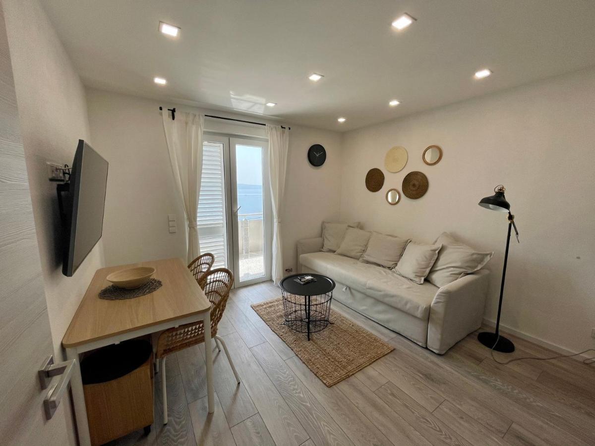 Lambda Holiday Apartments جيسينتسي المظهر الخارجي الصورة